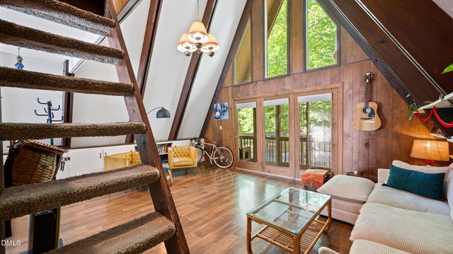 202 Purefoy Road, Chapel Hill, NC 27514