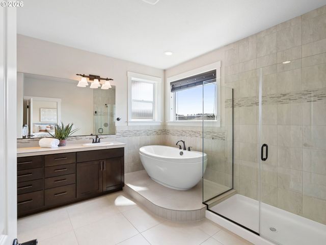 17416 Sw SHADOW TRAIL St, Beaverton, OR 97007