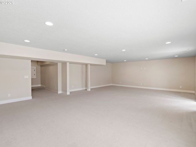 17416 Sw SHADOW TRAIL St, Beaverton, OR 97007