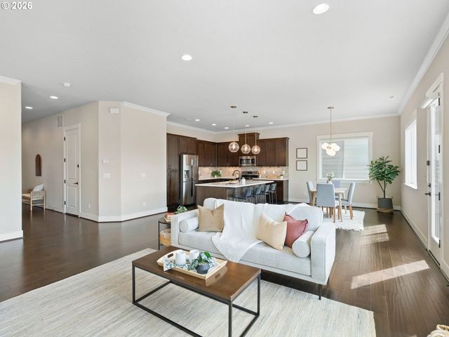 17416 Sw SHADOW TRAIL St, Beaverton, OR 97007