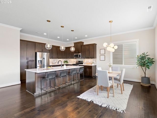 17416 Sw SHADOW TRAIL St, Beaverton, OR 97007
