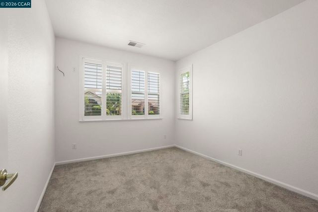 1637 Regent Dr, Brentwood, CA 94513