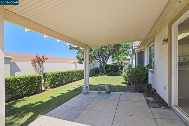 1637 Regent Dr, Brentwood, CA 94513