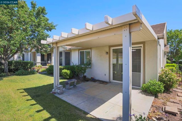 1637 Regent Dr, Brentwood, CA 94513