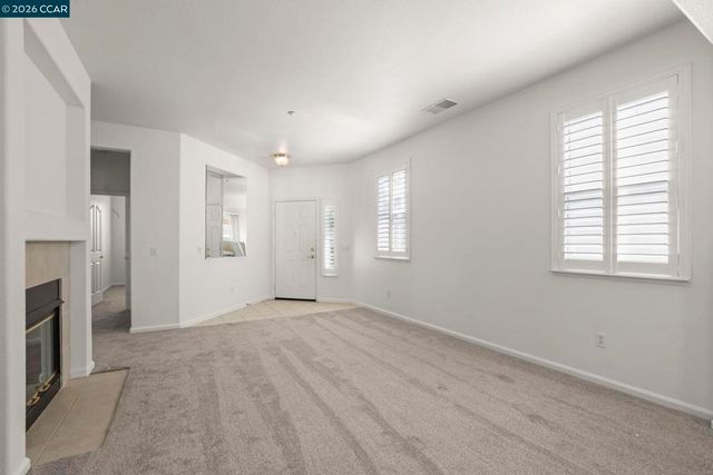 1637 Regent Dr, Brentwood, CA 94513