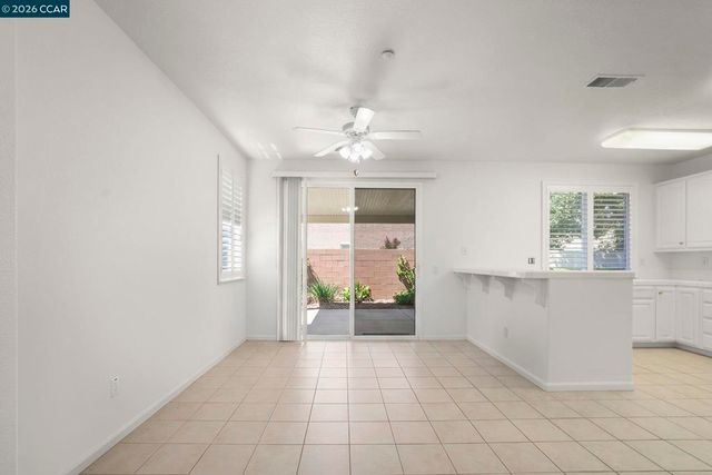 1637 Regent Dr, Brentwood, CA 94513