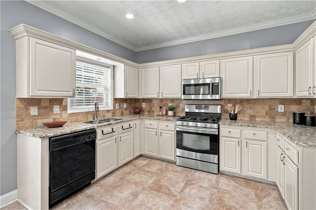 80 Clairidge Lane, Lawrenceville, GA 30046