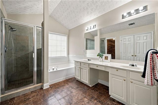 80 Clairidge Lane, Lawrenceville, GA 30046