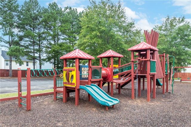 80 Clairidge Lane, Lawrenceville, GA 30046