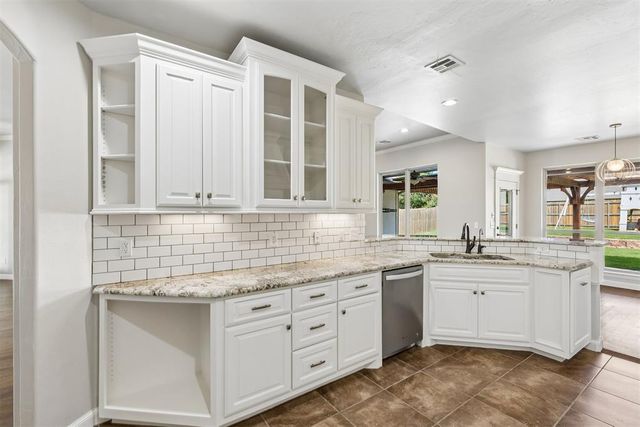 14104 Canterbury Drive, Edmond, OK 73013