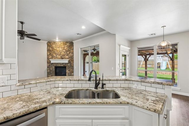 14104 Canterbury Drive, Edmond, OK 73013