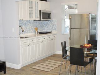 53 NE 49th Street 7A, Miami, FL 33137
