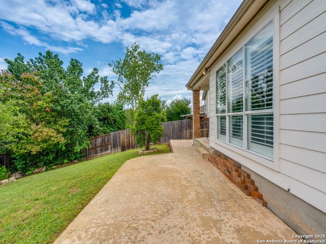 1319 Arrow Bow, San Antonio, TX 78258
