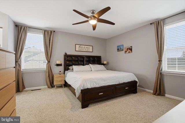 4146 ALANA LN, Collegeville, PA 19426