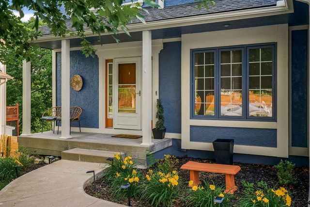 9425 N Harrison Street, Kansas City, MO 64155