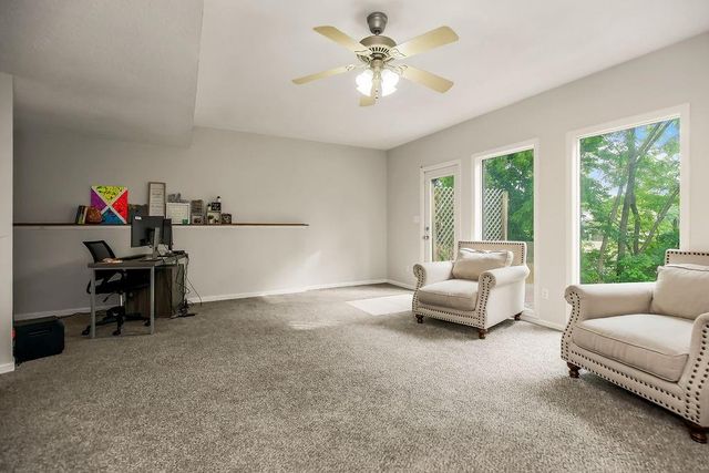 9425 N Harrison Street, Kansas City, MO 64155