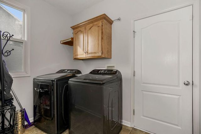9425 N Harrison Street, Kansas City, MO 64155