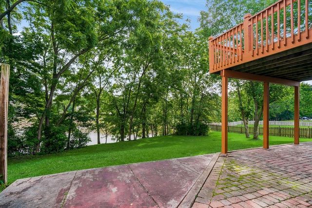 9425 N Harrison Street, Kansas City, MO 64155