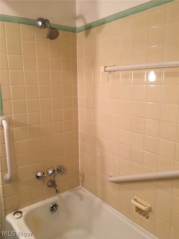 3452 Lynnfield Road, Shaker Heights, OH 44122