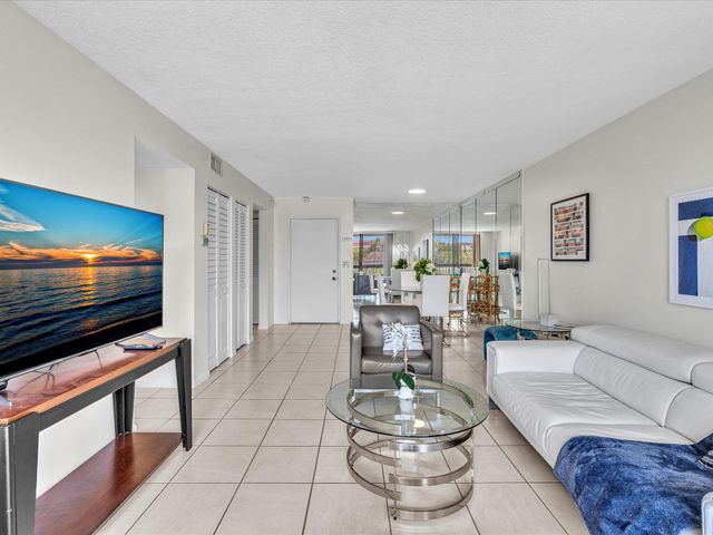 750 Egret Circle 6206, Delray Beach, FL 33444