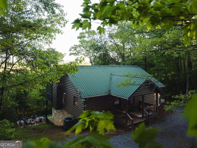 335 N Old Aska Road, Blue Ridge, GA 30513