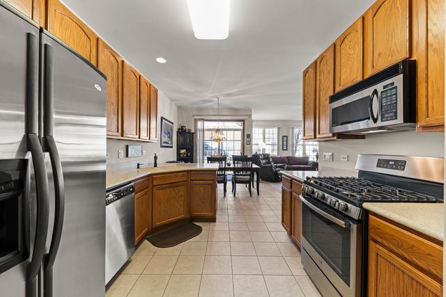 21302 Prince Lake Drive, Crest Hill, IL 60403