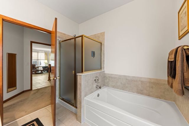 21302 Prince Lake Drive, Crest Hill, IL 60403