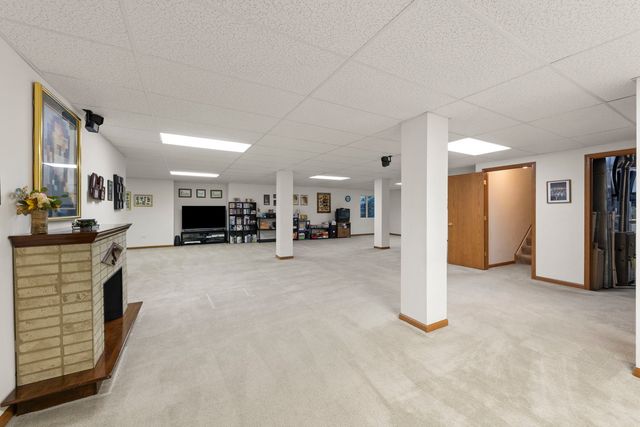 21302 Prince Lake Drive, Crest Hill, IL 60403