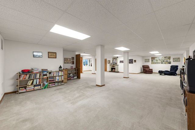 21302 Prince Lake Drive, Crest Hill, IL 60403