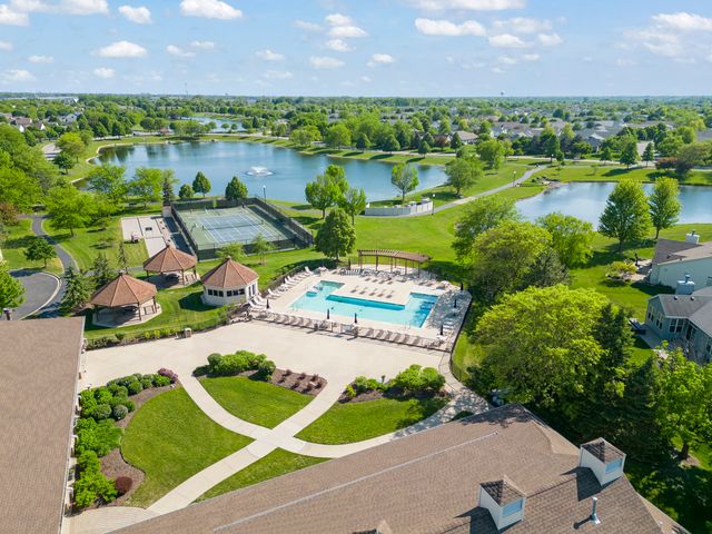 21302 Prince Lake Drive, Crest Hill, IL 60403