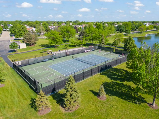 21302 Prince Lake Drive, Crest Hill, IL 60403