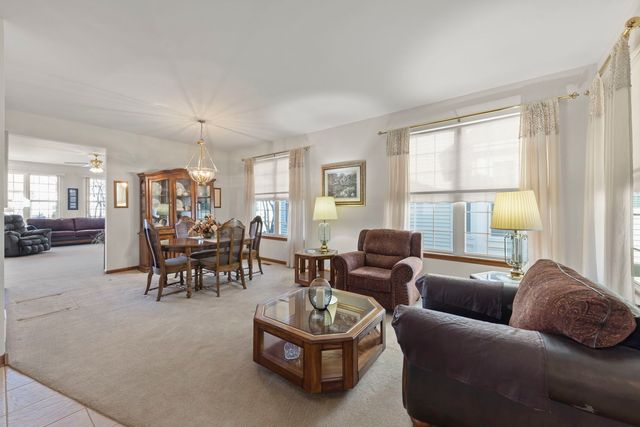 21302 Prince Lake Drive, Crest Hill, IL 60403