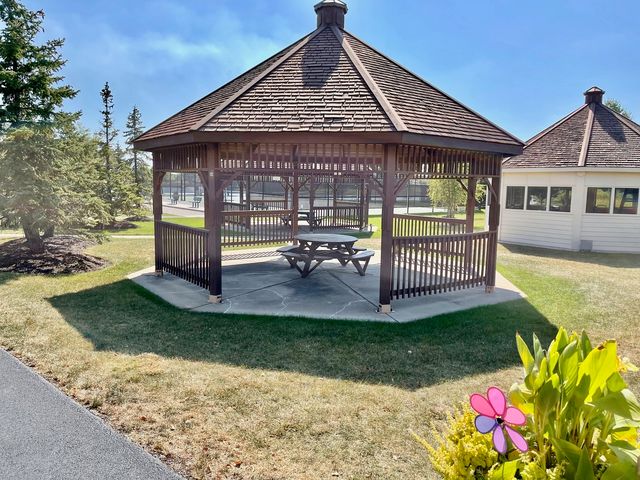 21302 Prince Lake Drive, Crest Hill, IL 60403