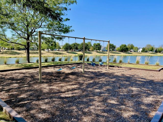 21302 Prince Lake Drive, Crest Hill, IL 60403