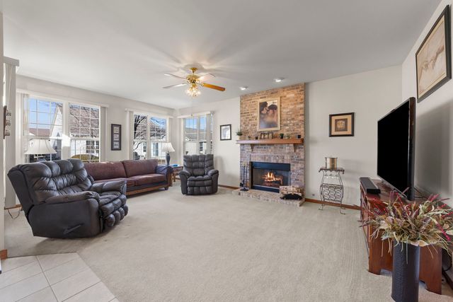 21302 Prince Lake Drive, Crest Hill, IL 60403