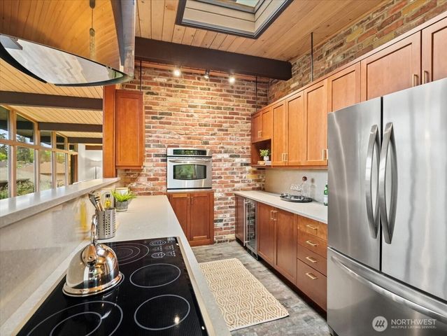 11501 4th Avenue NW, Seattle, WA 98177