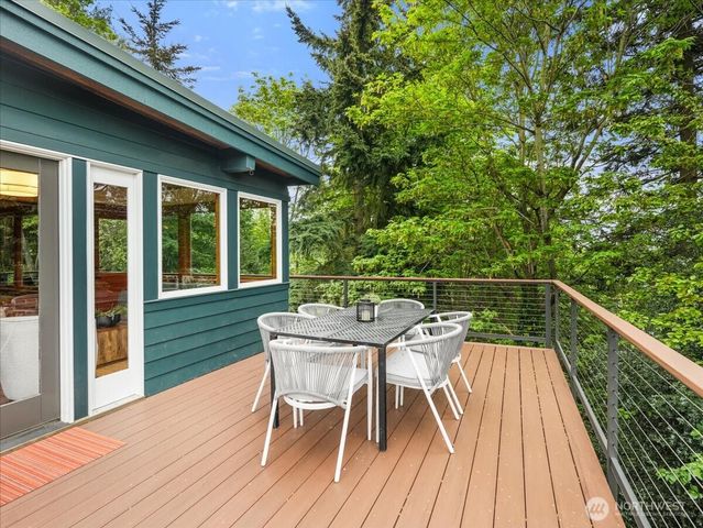 11501 4th Avenue NW, Seattle, WA 98177