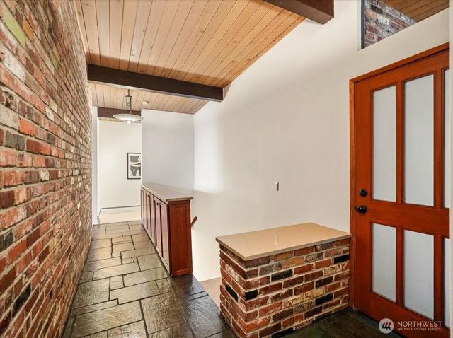 11501 4th Avenue NW, Seattle, WA 98177