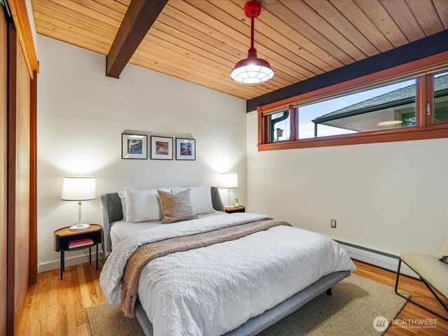 11501 4th Avenue NW, Seattle, WA 98177