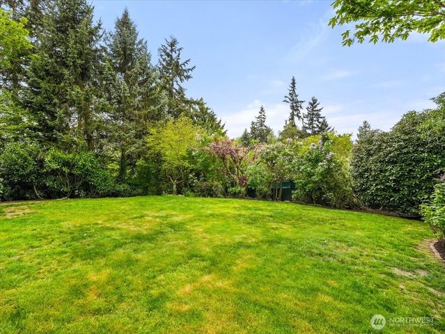 11501 4th Avenue NW, Seattle, WA 98177