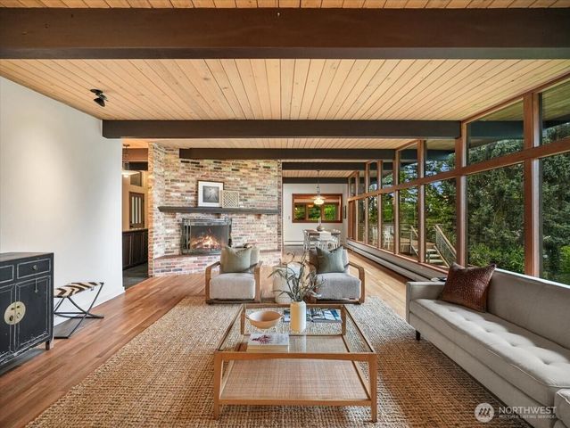 11501 4th Avenue NW, Seattle, WA 98177