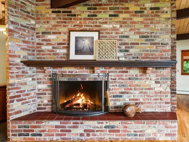 11501 4th Avenue NW, Seattle, WA 98177