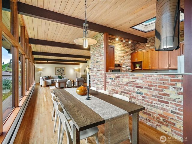 11501 4th Avenue NW, Seattle, WA 98177