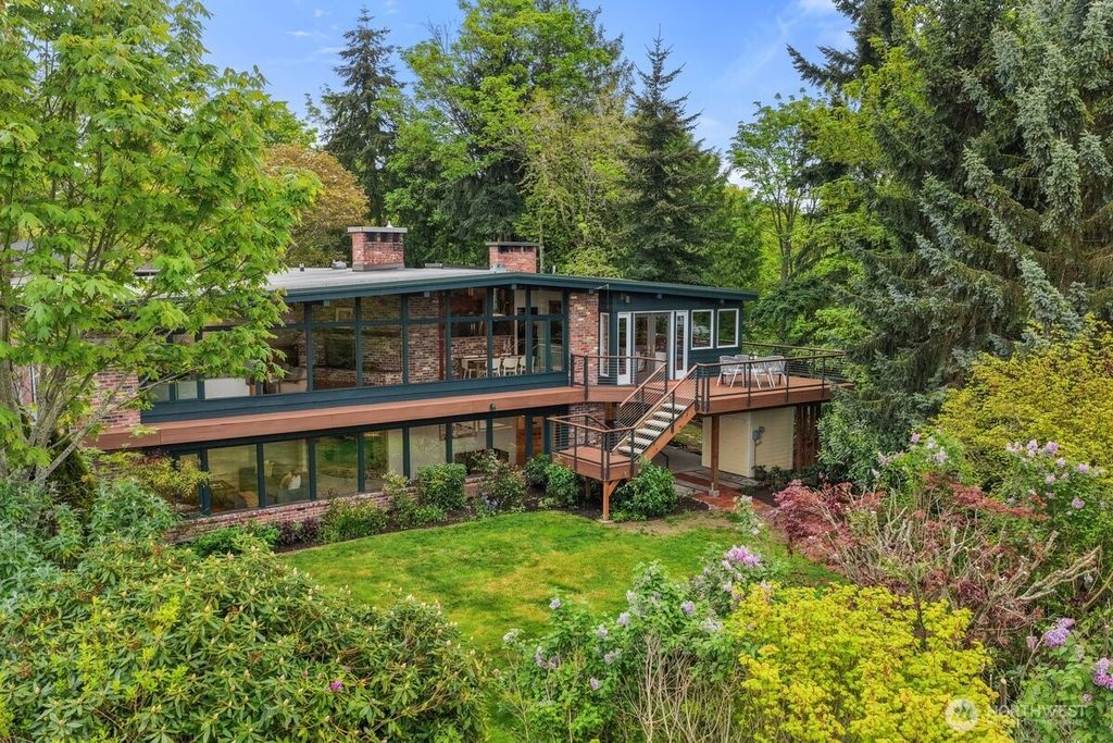 11501 4th Avenue NW, Seattle, WA 98177