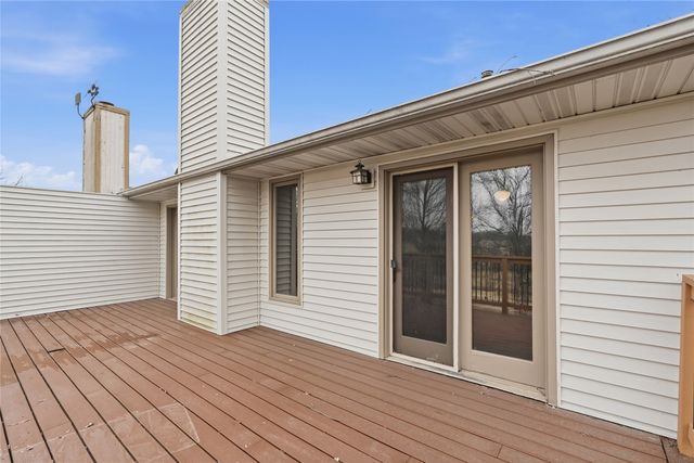 2058 S Ridge Drive, Coralville, IA 52241