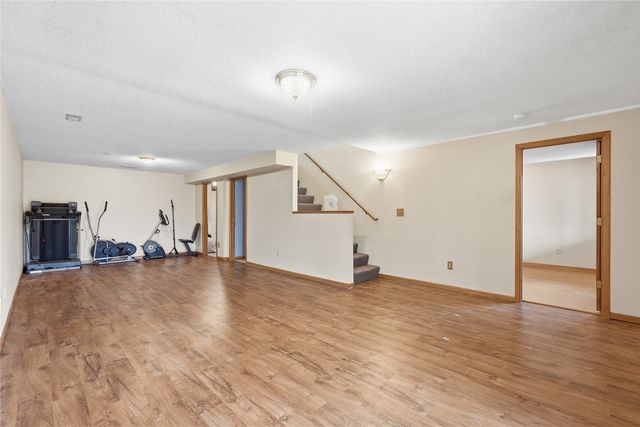 2058 S Ridge Drive, Coralville, IA 52241