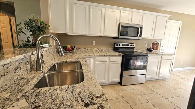951 Hamilton Bridges Drive E, Mobile, AL 36695