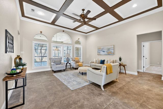 5001 Widener Strip, Midland, TX 79707