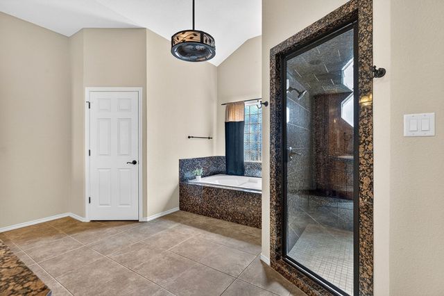 5001 Widener Strip, Midland, TX 79707