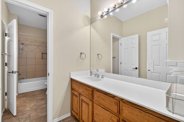 5001 Widener Strip, Midland, TX 79707